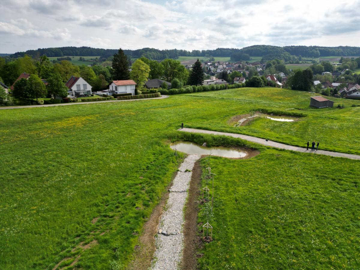 Luftaufnahme des neuen Rückhaltebeckens